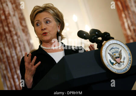 Feb 02, 2009 - Washington, District de Columbia, Etats-Unis - Hillary Clinton parle après avoir été assermenté comme 67e Secrétaire d'État des États-Unis. (Crédit Image : © James Berglie/ZUMA Press) Banque D'Images