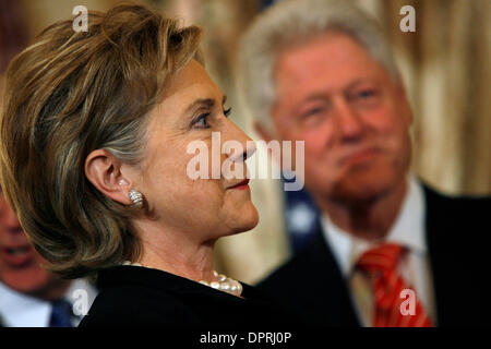 Feb 02, 2009 - Washington, District de Columbia, Etats-Unis - Hillary Clinton lors de sa prestation de serment en tant que 67e Secrétaire d'État des États-Unis. (Crédit Image : © James Berglie/ZUMA Press) Banque D'Images