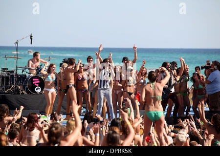 Mar 17, 2009 - Panama City Beach, Floride, USA - "Parabellum" effectuant à MTV Spring Break 2009 show à Panama City Beach, en Floride. TYSON RITTER, NICK WHEELER, MIKE KENNERTY ET CHRIS GAYLOR. (Crédit Image : © Shane Babin/ZUMA Press) Banque D'Images