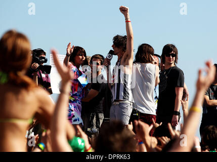 Mar 17, 2009 - Panama City Beach, Floride, USA - "Parabellum" effectuant à MTV Spring Break 2009 show à Panama City Beach, en Floride. TYSON RITTER, NICK WHEELER, MIKE KENNERTY ET CHRIS GAYLOR. (Crédit Image : © Shane Babin/ZUMA Press) Banque D'Images