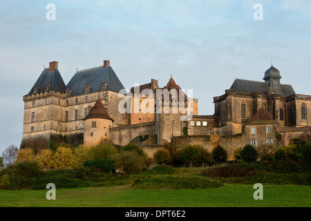 Biron Château / Château de Biron - château médiéval et, plus tard, Dordogne, France. Banque D'Images