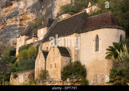 Bâtiments dans le village médiéval de La Roque-Gageac, Dordogne, France Banque D'Images