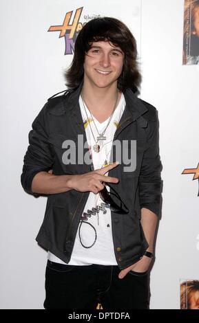 ''Hannah Montana The Movie'' d''accueil VIP au Green Hills Regal Cinema à Nashville, TN 04-09-2009 Photo de Scott Kirkland-Globe 2009 @ Photos....MITCHELL MUSSO.K61533SK (crédit Image : © Scott Kirkland/Globe Photos/ZUMAPRESS.com) Banque D'Images