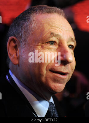 Munich, Allemagne. 16 janvier, 2014. Le président de la Fédération Internationale de l'Automobile (FIA), Jean Todt pendant la cérémonie de remise des prix de l'automobile club de l'ADAC pour l 'Gelber Engel 2014' (lit : Ange Jaune) à Munich (Allemagne), 16 janvier 2014. Photo : Tobias Hase/dpa/Alamy Live News Banque D'Images