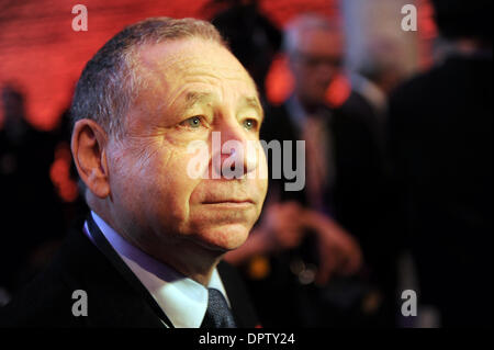 Munich, Allemagne. 16 janvier, 2014. Le président de la Fédération Internationale de l'Automobile (FIA), Jean Todt pendant la cérémonie de remise des prix de l'automobile club de l'ADAC pour l 'Gelber Engel 2014' (lit : Ange Jaune) à Munich (Allemagne), 16 janvier 2014. Photo : Tobias Hase/dpa/Alamy Live News Banque D'Images