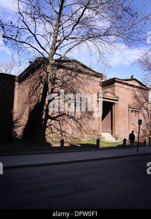 Mar 12, 2009 - New Haven, Connecticut, USA - Le bâtiment sur High Street à New Haven, CT qui est le foyer de la plus ancienne et plus secret society de l'Université Yale, connu sous le nom de crâne et os. Vingt descendants du guerrier Apache Geronimo poursuivent le crâne et les os, l'université de Yale, et certains membres du gouvernement américain, exigeant le retour de Geronimo's reste qui ont été rapport Banque D'Images