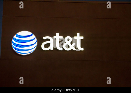 Un magasin AT&T à Woodland Hills en Californie Banque D'Images