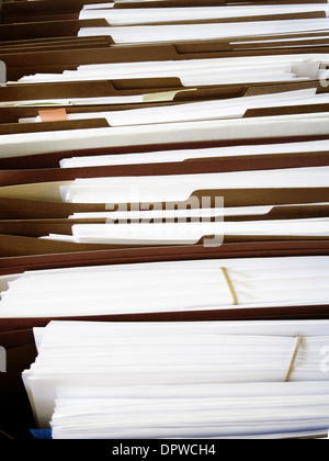 Les dossiers classés et organisés dans des boîtes de dossiers Banque D'Images