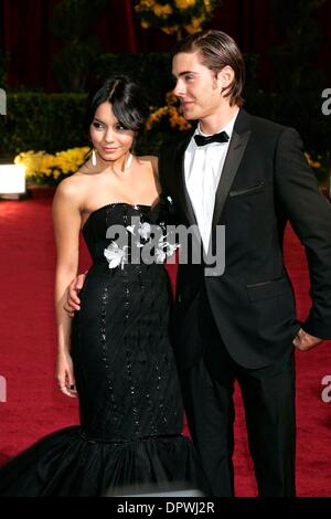 VANESSA HUDGENS, ZAC EFRON.81e Academy Awards annuels / OSCARS.chez Kodak Theatre.Hollywood, CA.22 Février 2009.Photo de Roger Harvey-Globe RHARV Photos.K61246(crédit Image : © Roger Harvey/Photos/ZUMAPRESS.com) Globe Banque D'Images