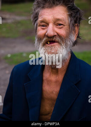 12 févr. 2009 - Bishkek, Kirghizistan - NIKOLAIVICH pose pour un portrait. (Crédit Image : © George Hsia/ZUMApress.com) Banque D'Images