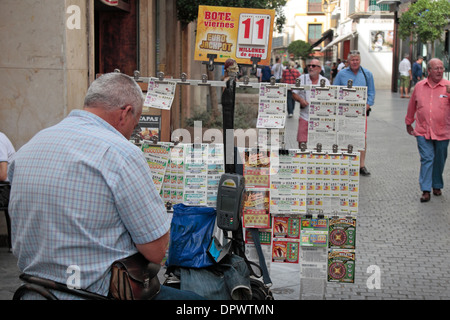 Une fois un vendeur de billets de loterie, une chose commune à Séville (Séville), Andalousie, espagne. Banque D'Images