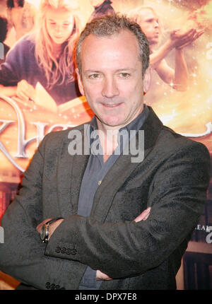 Jan 15, 2009 - New York, NY, USA - Réalisateur Iain Softley scénario arrive à la première de New York 'Encre' qui s'est tenue à l'AMC Loews Lincoln Square. (Crédit Image : ZUMApress.com) Banque D'Images