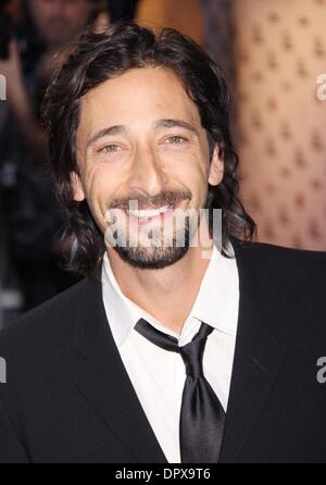 Apr 27, 2009 - New York, New York, USA - l'acteur Adrien Brody assiste à la 36e annual Film Society of Lincoln Center Hommage Gala hommage à Tom Hanks a tenu à l'Alice Tully Hall. (Crédit Image : Â© Nancy/Kaszerman ZUMA Press) Banque D'Images