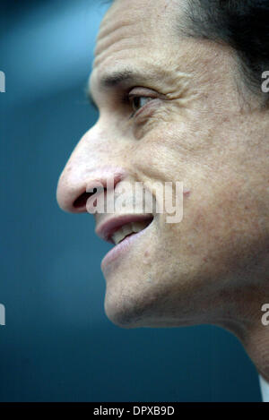 Jan 12, 2009 - Manhattan, New York, USA - Rempl. ANTHONY WIENER est un homme politique démocrate de New York. Il représente le 9e New York district à la Chambre des représentants des États-Unis. Weiner envisage une course pour la mairie de New York 2009. (Crédit Image : © Mariela Lombard/ZUMA Press) RESTRICTIONS : * New York * hors droits Journaux Banque D'Images