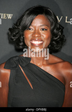 Jan 14, 2009 - New York, NY, USA - Actrice VIOLA DAVIS arrive pour le 2008 National Board of Review of Motion Pictures Awards Gala tenu au Cipriani 42nd Street. (Crédit Image : ZUMApress.com) Banque D'Images