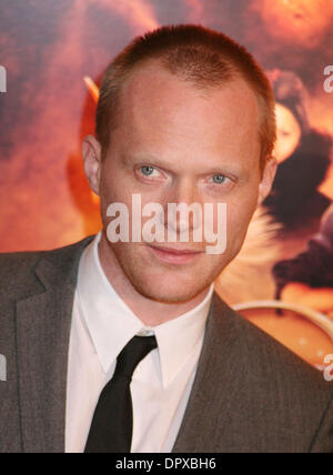 Jan 15, 2009 - New York, NY, USA - l'acteur Paul Bettany arrive à la première de New York 'Encre' qui s'est tenue à l'AMC Loews Lincoln Square. (Crédit Image : ZUMApress.com) Banque D'Images