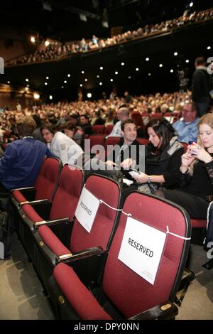 Park City, Utah, USA. 16 janvier, 2014. Arrivées à l'atmosphère pour les blessures en première mondiale au Festival du Film de Sundance 2014, le théâtre Eccles, Park City, UT 16 Janvier, 2014. Credit : James Atoa/Everett Collection/Alamy Live News Banque D'Images