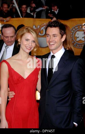 Claire Danes et Hugh Dancy durant la 15e édition annuelle des Screen Actors Guild Awards, qui a eu lieu au Shrine Auditorium, le 25 janvier 2009, à Los Angeles..Photo : Michael Germana-Globe Inc., Photos Â© 2009.K60942MGE (Image Crédit : © Michael Germana/Globe Photos/ZUMAPRESS.com) Banque D'Images