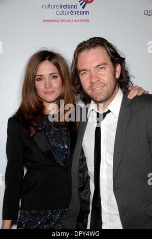 Rose Byrne et Brendan Cowell au cours de l'US-Pre-Academy Alliance Irlande cérémonie tenue à l'Ebell Club de Los Angeles, le 19 février 2009, à Los Angeles..Photo : Michael Germana - Globe Photos.K61085MGE (Image Crédit : © Michael Germana/Globe Photos/ZUMAPRESS.com) Banque D'Images