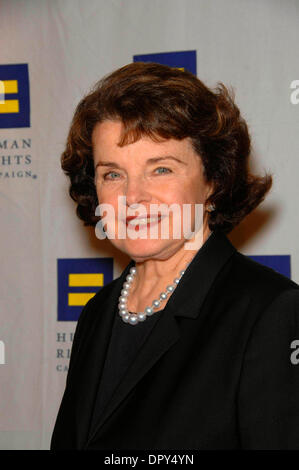 DIANNE FEINSTEIN durant la campagne des droits de l'homme et de héros de la Gala, tenue à l'hôtel Hyatt Century Plaza Hotel, le 14 mars 2009, à Los Angeles..Photo de Michael Germana-Globe inc., Photos.K61609MGE.(Image Crédit : © Michael Germana/Globe Photos/ZUMAPRESS.com) Banque D'Images