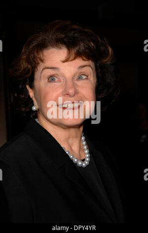 DIANNE FEINSTEIN durant la campagne des droits de l'homme et de héros de la Gala, tenue à l'hôtel Hyatt Century Plaza Hotel, le 14 mars 2009, à Los Angeles..Photo de Michael Germana-Globe inc., Photos.K61609MGE.(Image Crédit : © Michael Germana/Globe Photos/ZUMAPRESS.com) Banque D'Images