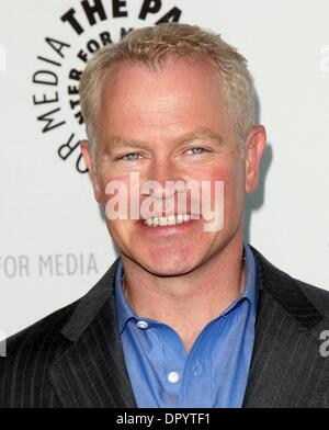 18 avr 2009 - Hollywood, Californie, USA - l'Acteur NEAL MCDONOUGH arrivant à la 26e Festival de Télévision de William S. Paley le NDP dépasse - Housewives' tenue à l'Arclight Cinemas. (Crédit Image : Â© Lisa O'Connor/ZUMA Press) Banque D'Images