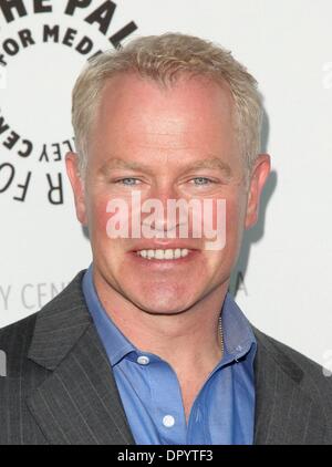 18 avr 2009 - Hollywood, Californie, USA - l'Acteur NEAL MCDONOUGH arrivant à la 26e Festival de Télévision de William S. Paley le NDP dépasse - Housewives' tenue à l'Arclight Cinemas. (Crédit Image : Â© Lisa O'Connor/ZUMA Press) Banque D'Images