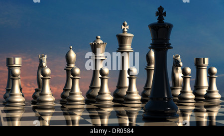 Conseil d'échecs : avant la bataille. Rangée de chiffres blancs vu derrière roi noir. Banque D'Images