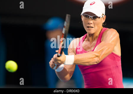 Melbourne, Victoria, Australie. 17 Jan, 2014. 17 janvier 2014 : 17ème seed Samantha Stosur (AUS) en action dans un 3ème match contre 14 Ana Ivanovic (SRB) le jour 5 de l'Australian Open 2014 Tournoi de tennis du grand chelem à Melbourne Park, Melbourne, Australie. Bas Sydney/Cal Sport Media/Alamy Live News Banque D'Images