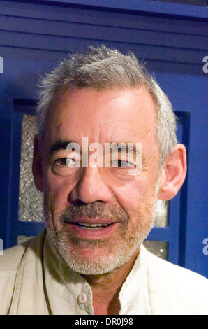L'acteur Roger Lloyd Pack qui fixa comme John Lumic dans la montée des Cybermen série de Dr Who. Banque D'Images