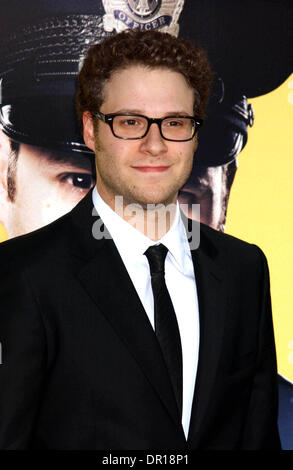 J14012PR.La première de ''observer et rapporter'' à la Chinese Theater, Hollywood CA 04-06-2009.Photo par Phil-Roach-Ipol Photos Globe.Seth Rogen (crédit Image : © Phil Roach/Photos/ZUMAPRESS.com) Globe Banque D'Images