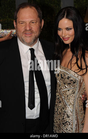 Février 22, 2009 ; West Hollywood, CA, USA ; Harvey Weinstein et Georgina Chapman arrivent pour le Vanity Fair et après le dîner de travail à l'hôtel Sunset Tower célébrant la 81e cérémonie des Academy Awards. Schmitt riche/ZUMA Press Banque D'Images