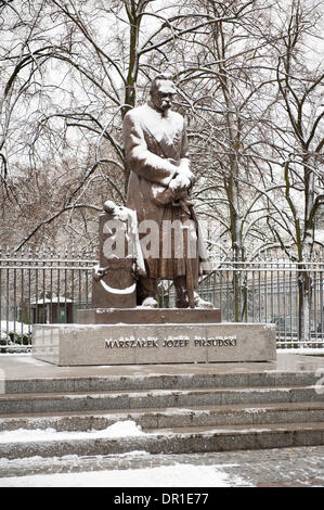 Statue du maréchal Pilsudski au square Banque D'Images