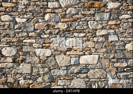 Mur de pierres empilées horizontales d'arrière-plan Banque D'Images