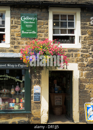 Le plus vieux Sweet Shop en Angleterre Nidderdale Campsites Canet-en-Roussillon North Yorkshire Angleterre Banque D'Images