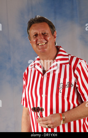 Champion du monde vétéran eric bristow fléchettes playe Banque D'Images