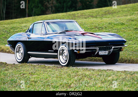 Chevrolet Corvette C2 deuxième génération - 1967 427 pouces cubes v8 Banque D'Images