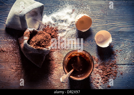 Goût de l'enfance, d'œuf avec le sucre et le cacao Banque D'Images