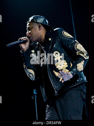 Uncasville, Connecticut, USA. 18 janvier, 2014. 17 janvier, 2014 ; Jay-Z effectue durant son Tour du Monde de la Magna Carta au Mohegan Sun Arena. Anthony Nesmith/CSM/Alamy Live News Banque D'Images