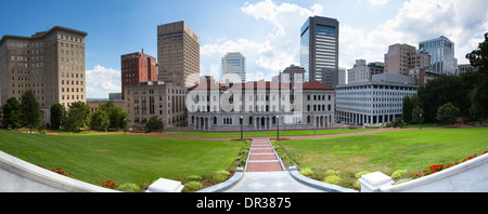 La vue depuis le capital à plus de centre-ville de Richmond, Virginia Banque D'Images