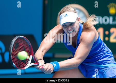 Melbourne, Victoria, Australie. 19 Jan, 2014. 19 janvier 2014 : 9ème Angelique KERBER de semences (GER) en action dans un 4ème match contre des semences 28 Flavia PENNETTA (ITA) au jour 7 de l'Australian Open 2014 Tournoi de tennis du grand chelem à Melbourne Park, Melbourne, Australie. Bas Sydney/Cal Sport Media/Alamy Live News Banque D'Images