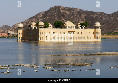 Le Jal Mahal Palace à Man Sagar Lake, Jaipur, Rajasthan, Inde Banque D'Images