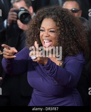 Los Angeles, USA. 19 Jan, 2014. Oprah Winfrey assiste à la 20e assemblée annuelle des Screen Actors Guild (SAG) Awards au Shrine Auditorium à Los Angeles, Californie, États-Unis, le 18 janvier 2014. Crédit : Yang Lei/Xinhua/Alamy Live News Banque D'Images