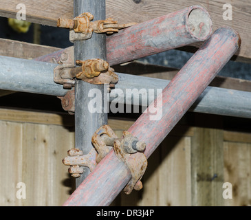 Les joints d'échafaudage sur un chantier de construction. Banque D'Images