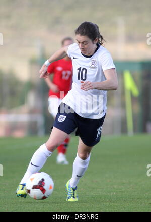 La Manga, en Espagne. 17 janvier 2014, La Manga Club. Women's Friendly International : Angleterre 1 Norvège 1 - Karen Carney Crédit : Tony Henshaw/Alamy Live News Banque D'Images