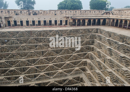 Chand Baori bien étape Banque D'Images