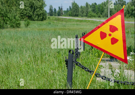 Signe de la radioactivité, de l'Ukraine Banque D'Images