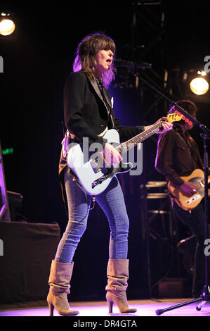 27 févr. 2009 - Dallas, Texas, USA - Le chanteur du groupe The Pretenders Chrissie Hynde réalise à l'appui de leur libération de la 'briser le béton' CD à une foule à la House of Blues. (Crédit Image : © Albert Pena/Southcreek IME/ZUMA Press) Banque D'Images