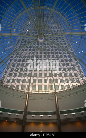 La Canary Wharf Tower vu peu après son achèvement au début des années 1990. Banque D'Images