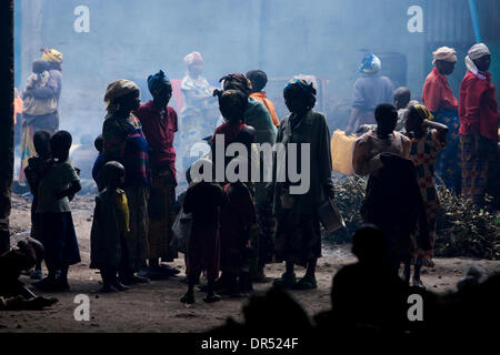 02 déc., 2008 - Goma, République démocratique du Congo - Les déplacés congolais (personnes déplacées) à la Don Bosco centre à Ngangi, au nord de Goma. (Crédit Image : © T.J. Kirkpatrick/ZUMA Press) Banque D'Images